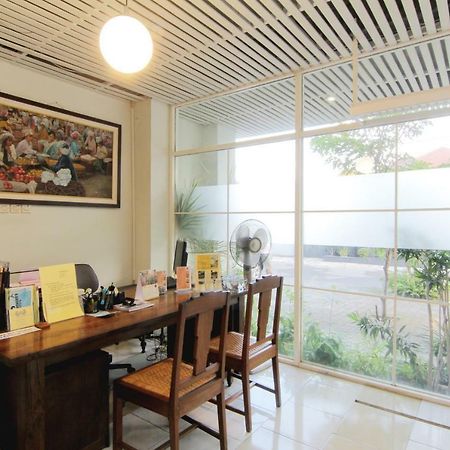 Hotel Marni Mulya Surakarta  Bagian luar foto