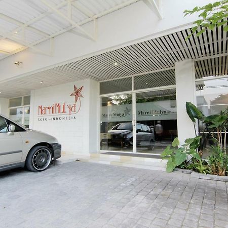 Hotel Marni Mulya Surakarta  Bagian luar foto