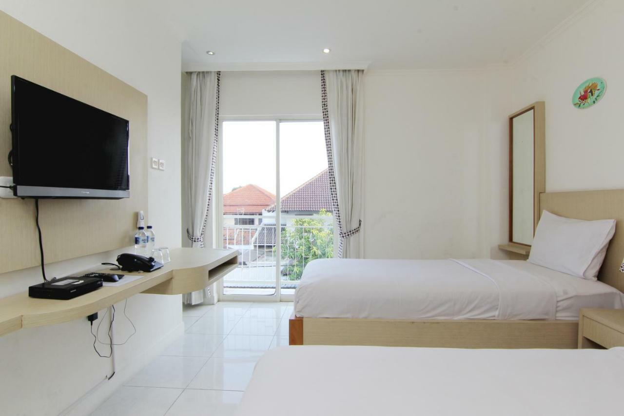 Hotel Marni Mulya Surakarta  Bagian luar foto