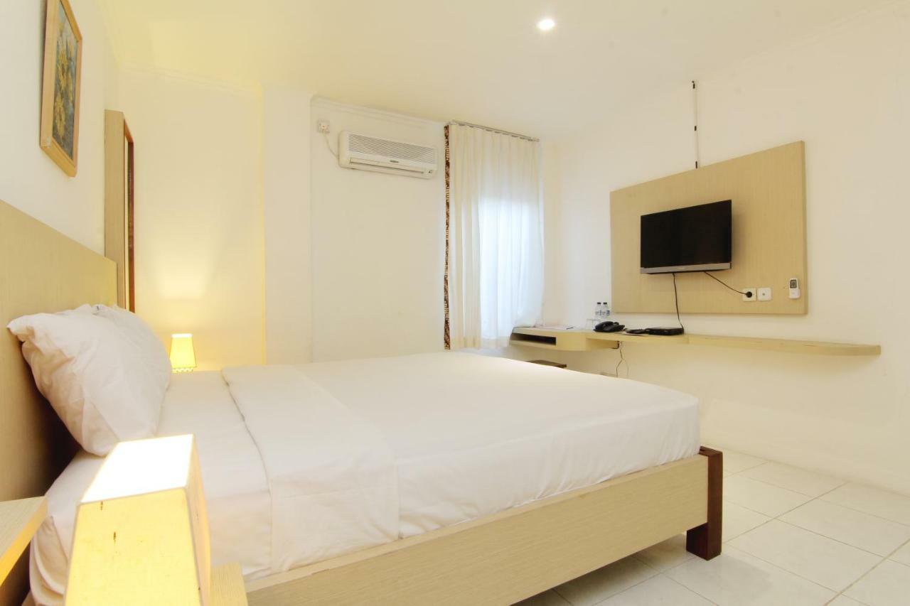 Hotel Marni Mulya Surakarta  Bagian luar foto