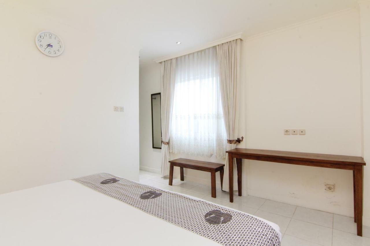 Hotel Marni Mulya Surakarta  Bagian luar foto